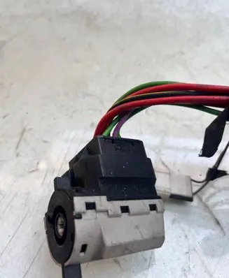 BMW 5 E39 Ignition lock 1093571