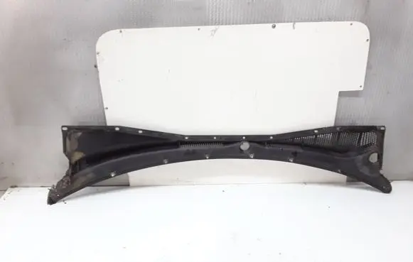 Subaru Legacy Wiper trim