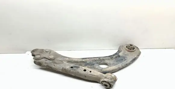 Peugeot 308 Front lower control arm/wishbone