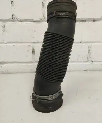 Seat Alhambra (Mk1) Air intake duct part 7M3129627A P0446078