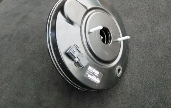 Volvo V40 Brake booster 31362928 P31362928