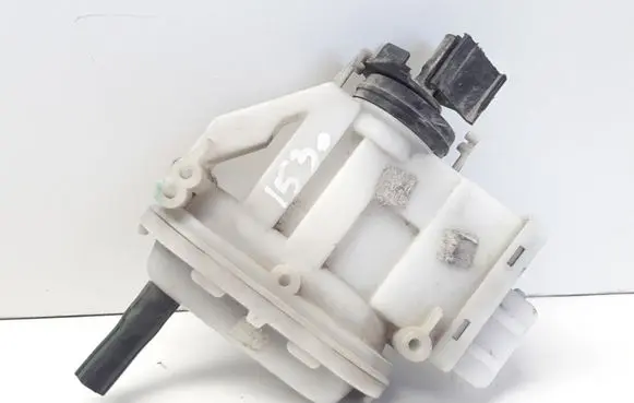 Volkswagen PASSAT B3 Central locking motor 357862153C