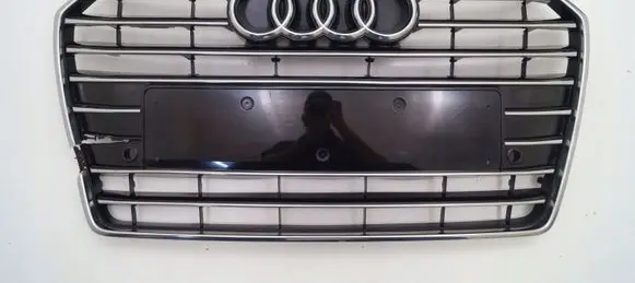 Audi A6 S6 C7 4G Front bumper upper radiator grill 4G0853651