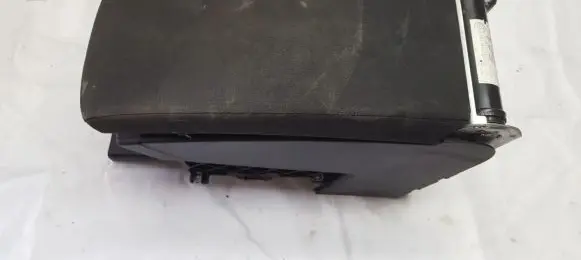 Volkswagen PASSAT B6 Armrest 3C0863319AD 0284