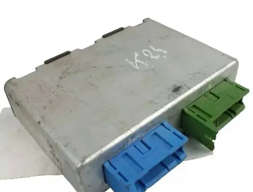 BMW 5 E34 Comfort/convenience module 1379379 61351379379
