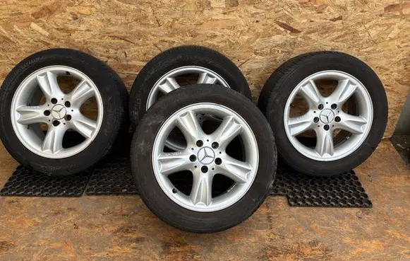 Mercedes-Benz C W204 R16 alloy rim