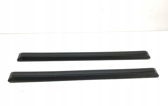 Mercedes-Benz G W463 2nd Gen Front door trim (molding) A4636900462
