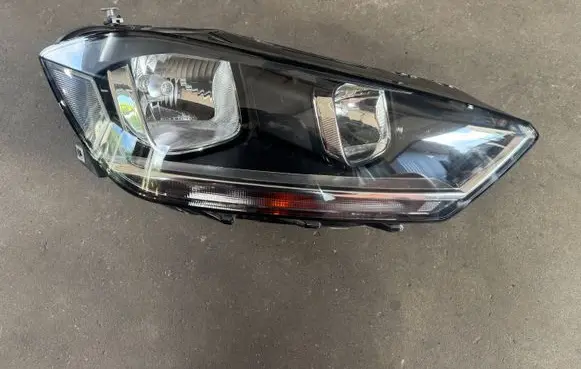 Volkswagen Golf Sportsvan Headlight/headlamp 517941006C