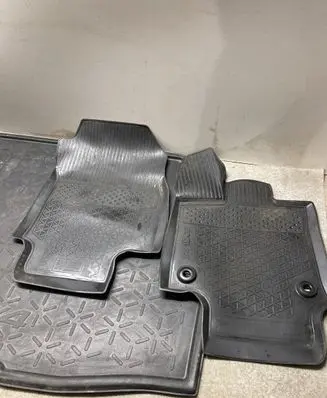 Toyota RAV 4 (XA50) Car floor mat set 