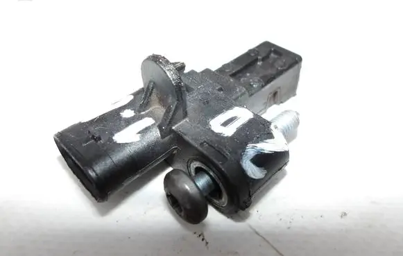 BMW 1 F20 F21 Crankshaft position sensor V756175380