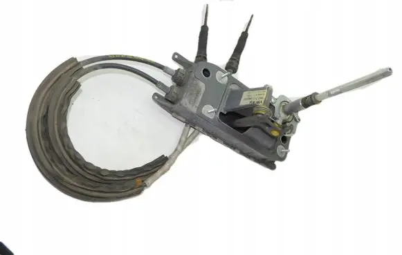 Skoda Octavia Mk2 (1Z) Gear shift cable linkage 1K0711049AT