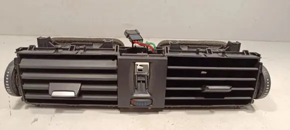 BMW 3 F30 F35 F31 Dash center air vent grill 9218552