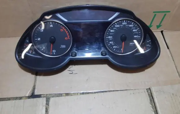 Audi Q5 SQ5 Speedometer (instrument cluster)