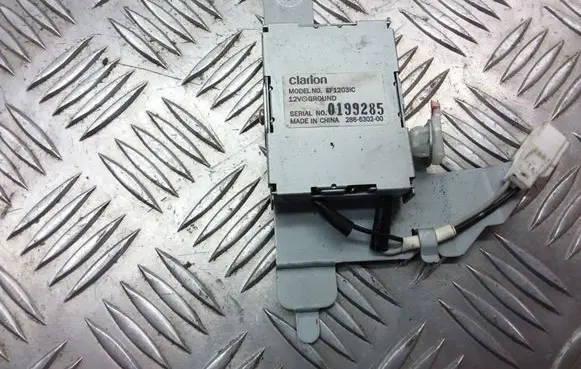 Subaru Legacy Aerial antenna amplifier 286630200