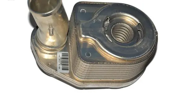 Engine oil radiator