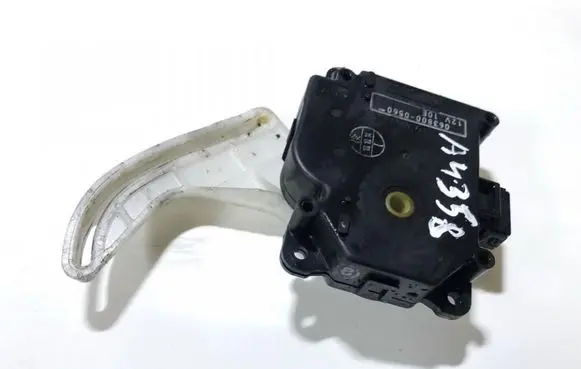 Toyota Corolla Verso E121 Air flap motor/actuator 0638000560 063800-0560