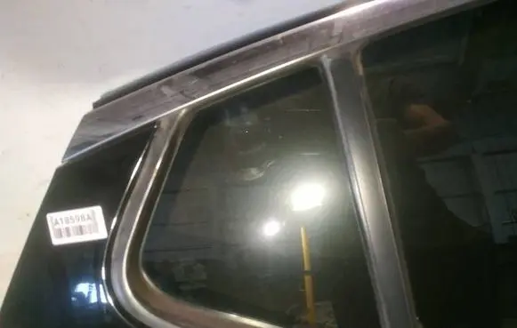 KIA Optima Rear vent window glass as2