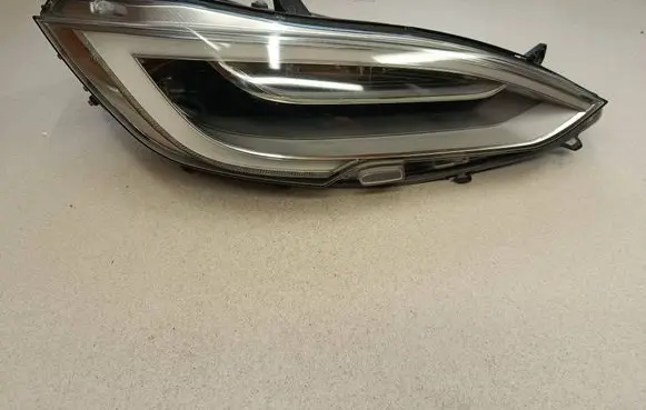 Tesla Model S Headlight/headlamp 105357500C 037521 22039150000