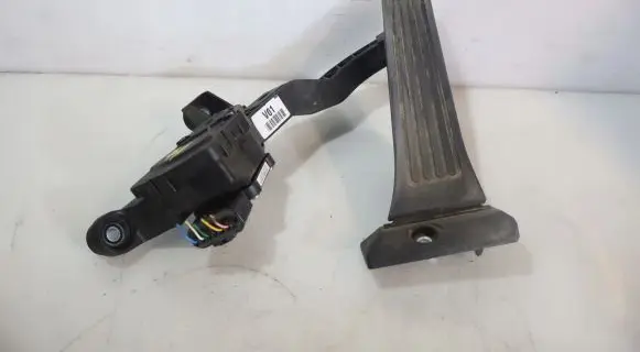 Hyundai i40 Accelerator throttle pedal