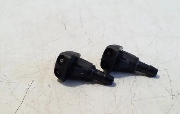 Mitsubishi L200 Windshield washer spray nozzle 