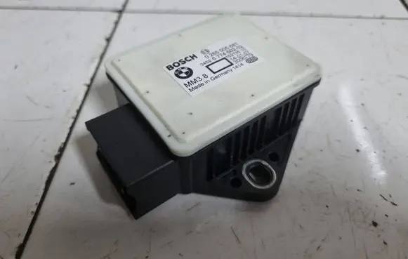 BMW 5 E60 E61 ESP acceleration yaw rate sensor 0265005681 6774602 3006779