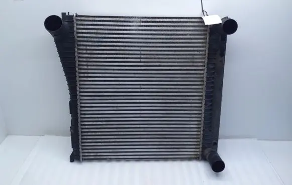 Land Rover Discovery 4 - LR4 Intercooler radiator AH328T000CJ AH329L440AB