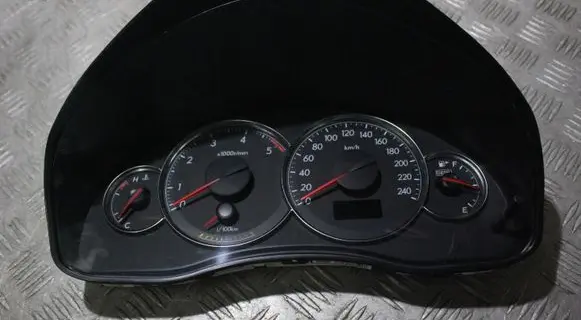 Subaru Legacy Speedometer (instrument cluster) 85002AG010