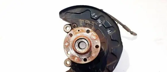 Seat Leon (5F) Front wheel hub