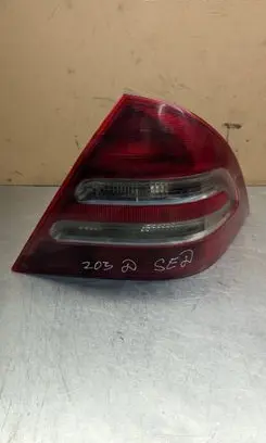 Mercedes-Benz C W203 Rear/tail lights 2038202364