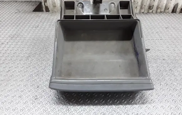 Honda CR-V Glove box