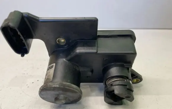 Hyundai Santa Fe Intake manifold valve actuator/motor 2838127450