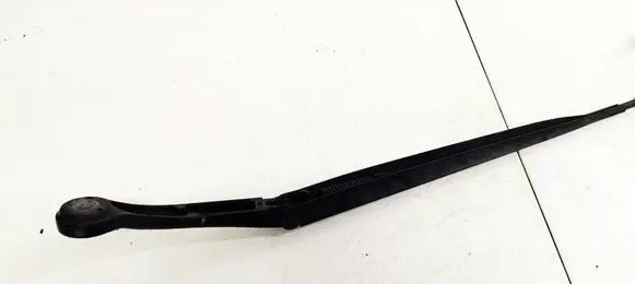 Nissan Qashqai Front wiper blade arm
