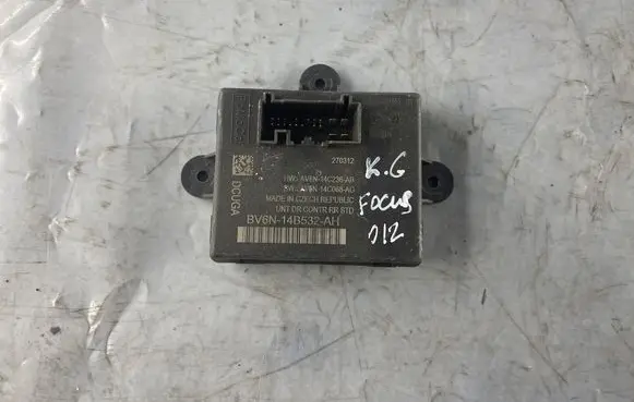 Ford Focus Door control unit/module BV6N14B532AH