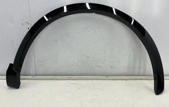 Audi Q3 8U Front arch trim 8u0853718c