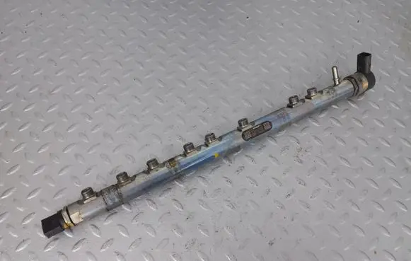 BMW 5 GT F07 Fuel main line pipe 7800124 0445216031