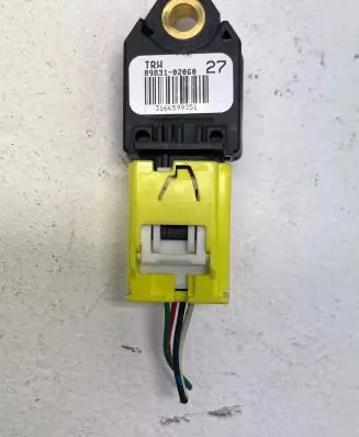 Toyota Corolla E140 E150 Airbag deployment crash/impact sensor 8983102060 3166599351