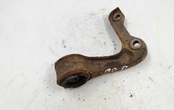 KIA Sorento Engine mounting bracket