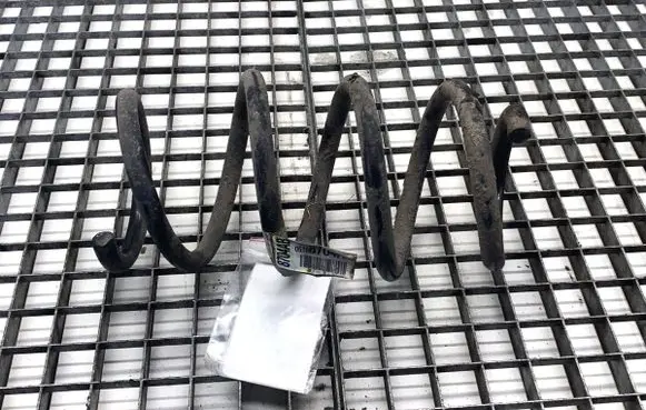 Jeep Cherokee Front coil spring 05168704AB