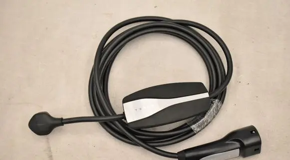Tesla Model 3 Battery charger (optional) 1121254-00-D