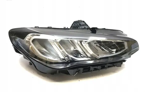 BMW 2 Active Tourer U06 Headlight/headlamp