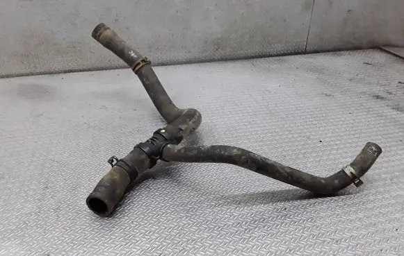 Renault Sandero I Engine coolant pipe/hose