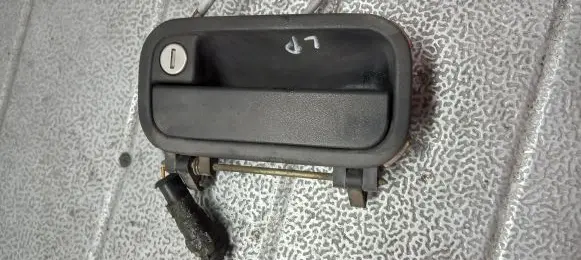 Opel Tigra A Front door exterior handle