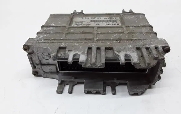 Volkswagen Golf III Engine control unit/module 0261203314 032906026D