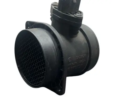 Volvo V70 Mass air flow meter 0280218088 8670115