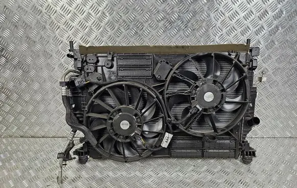 Ford Kuga II Radiator set Ej738005a