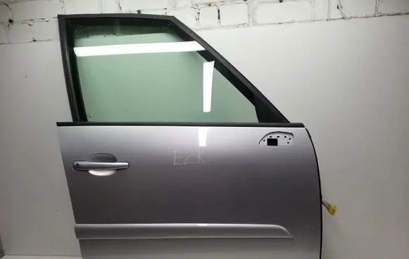 Citroen C4 Grand Picasso Front door