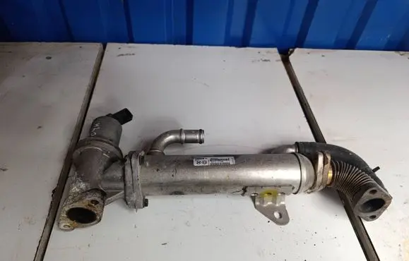 KIA Carens II EGR valve cooler 2841627400