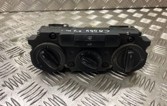 Volkswagen Caddy Climate control unit