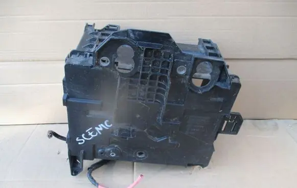 Battery box tray