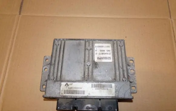 Renault Laguna II Engine control unit/module 8200142883